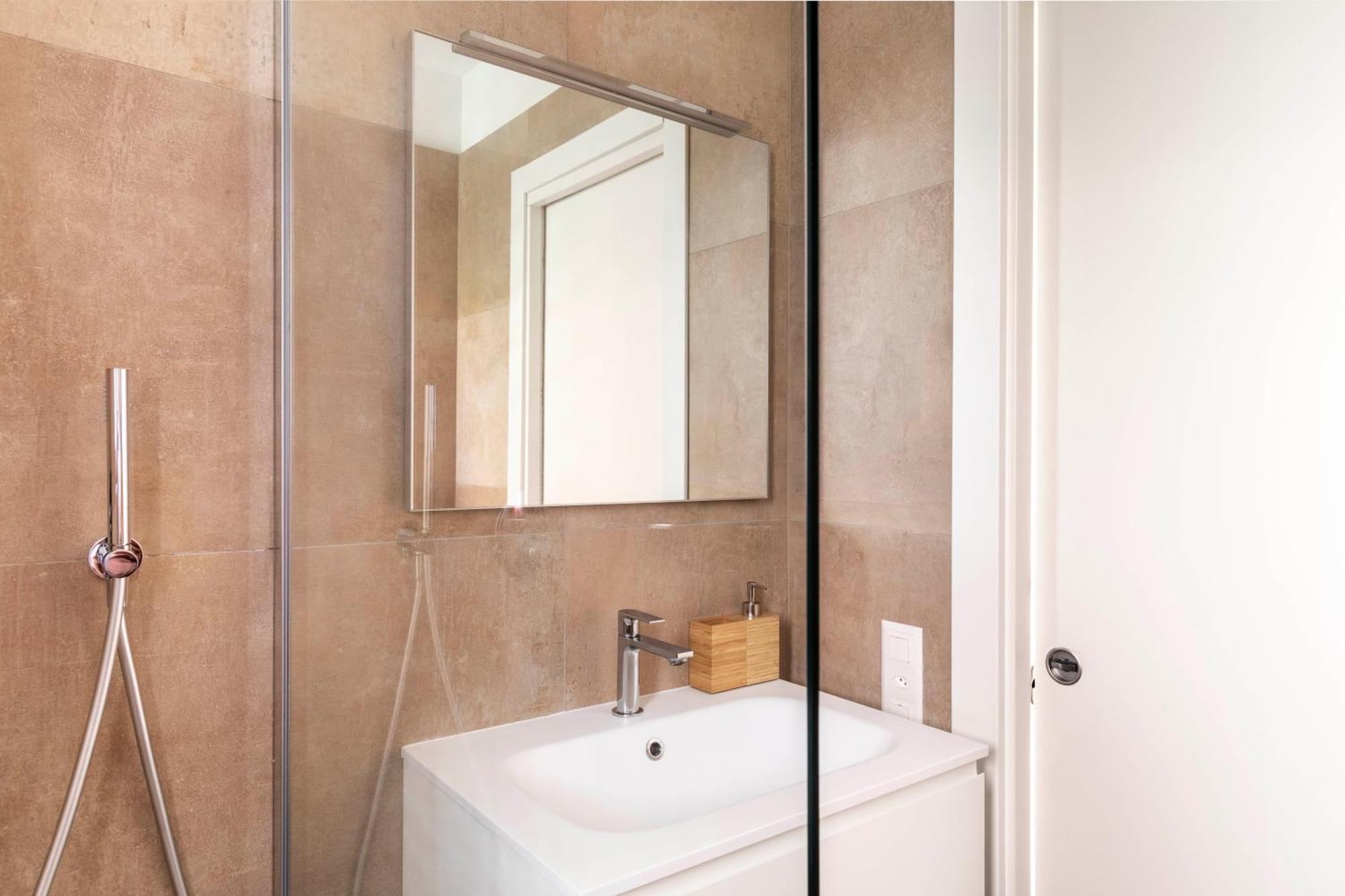 Regalia Suites - Free Parking Lugano Zewnętrze zdjęcie