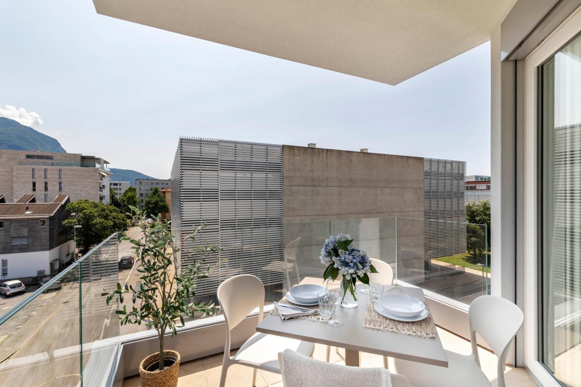 Regalia Suites - Free Parking Lugano Zewnętrze zdjęcie
