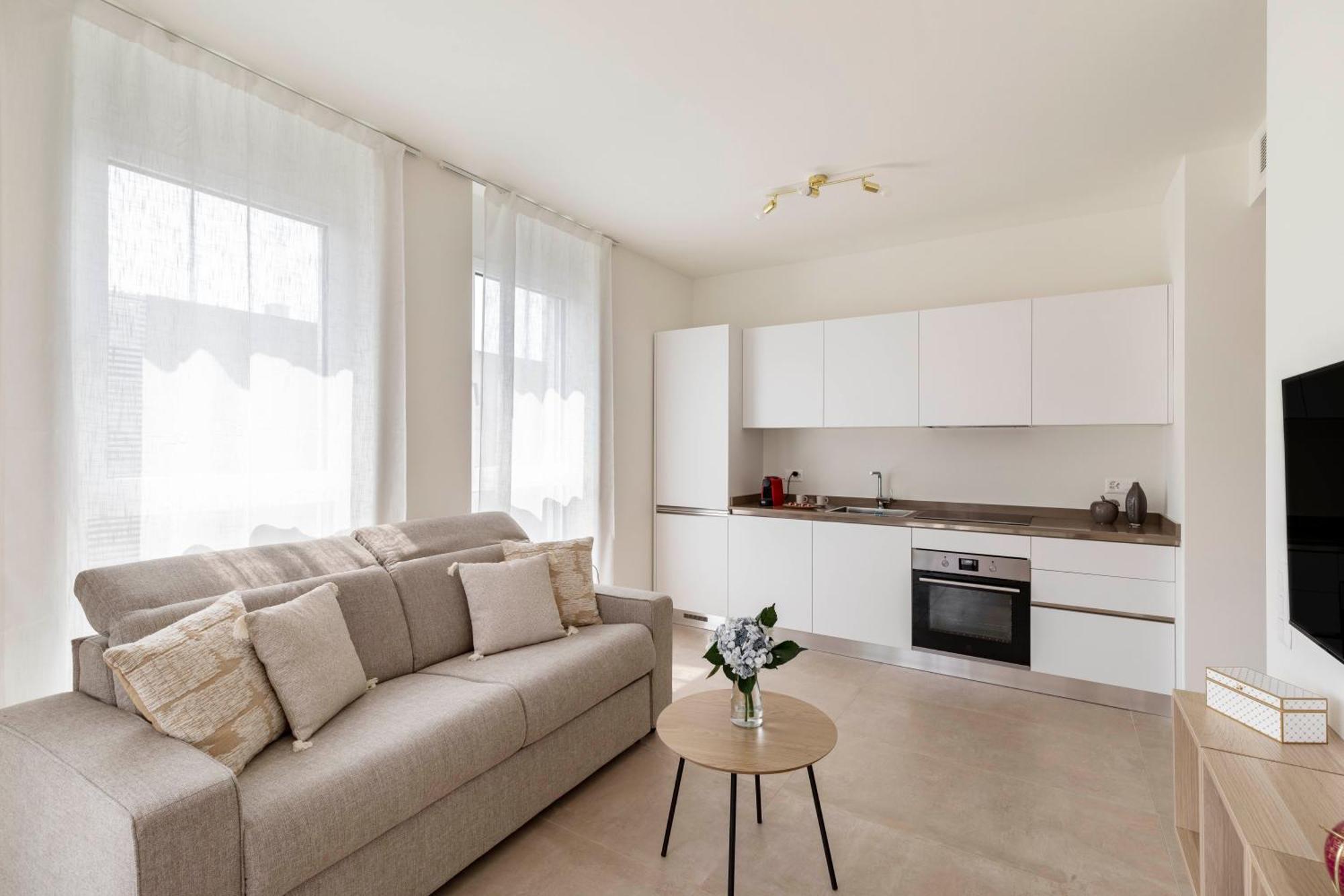 Regalia Suites - Free Parking Lugano Zewnętrze zdjęcie