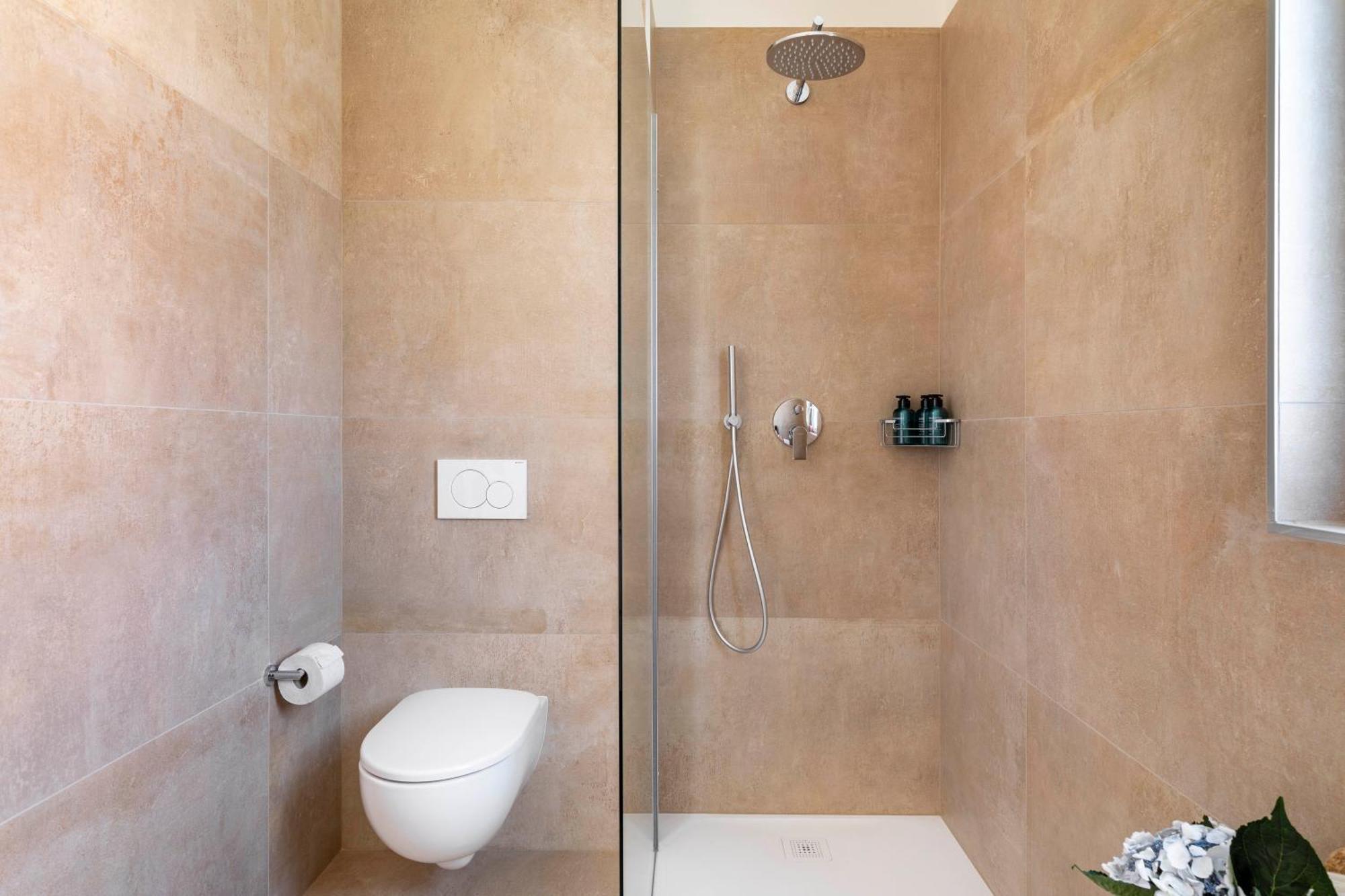 Regalia Suites - Free Parking Lugano Zewnętrze zdjęcie