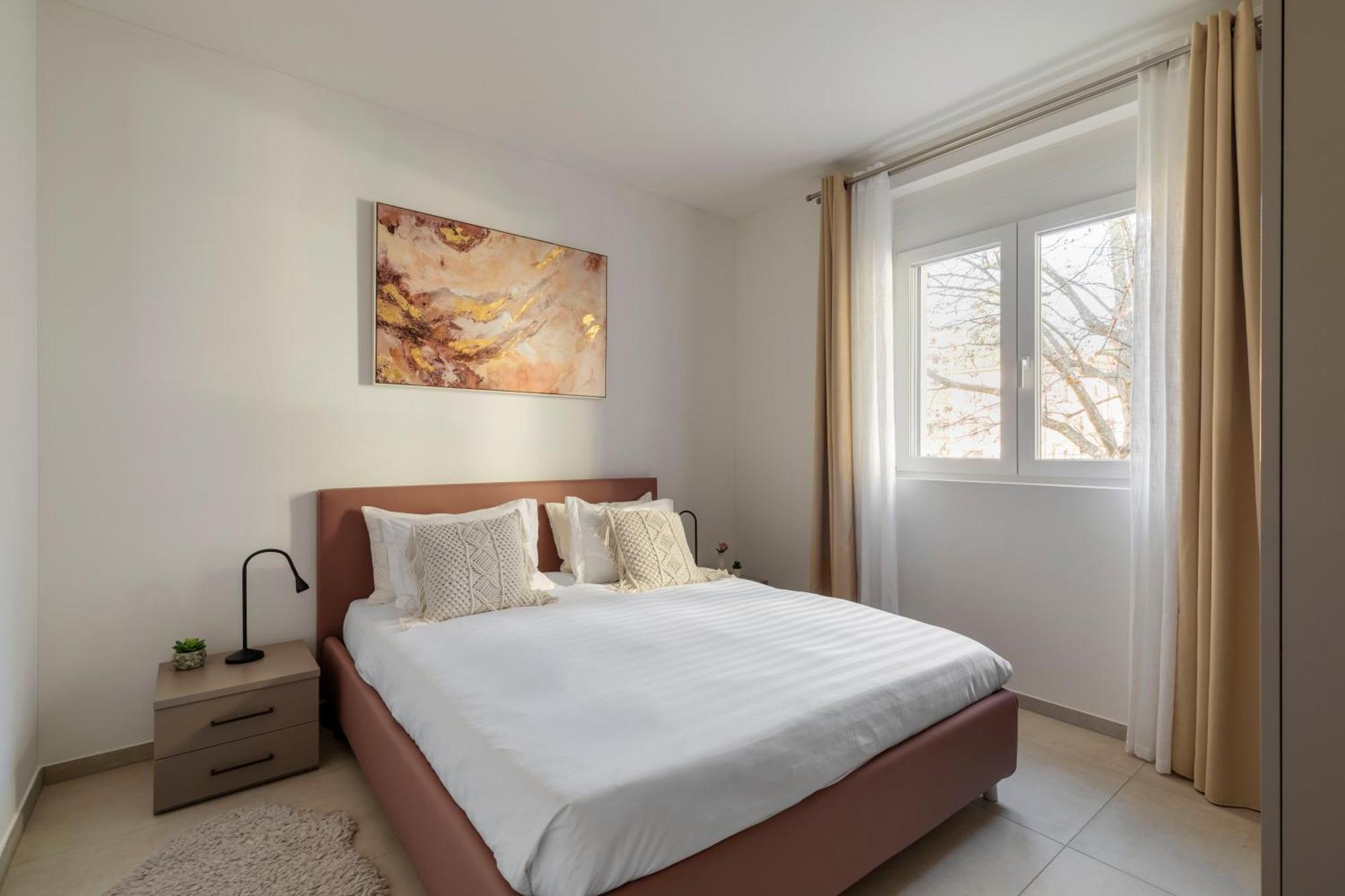 Regalia Suites - Free Parking Lugano Zewnętrze zdjęcie